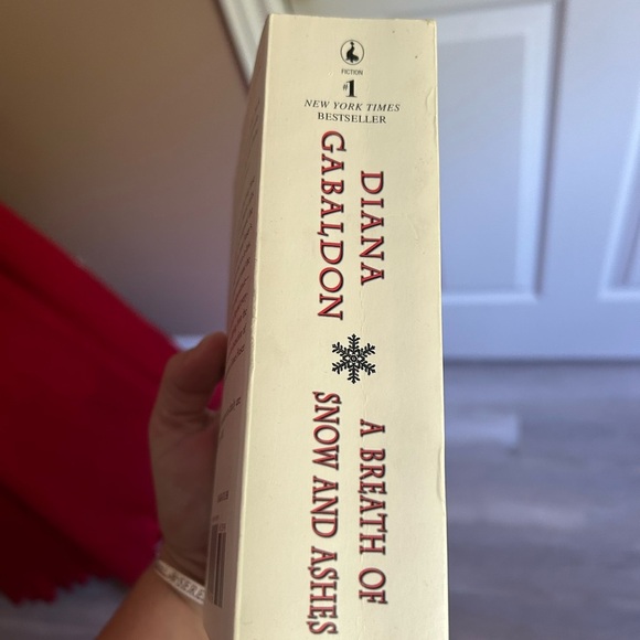 5/$25 A Breath of Snow and Ashes Book OUTLANDER SERIES book 📖 - Picture 5 of 6